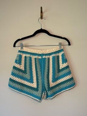 Crochet pull on Shorts in Teal & Cream size XS